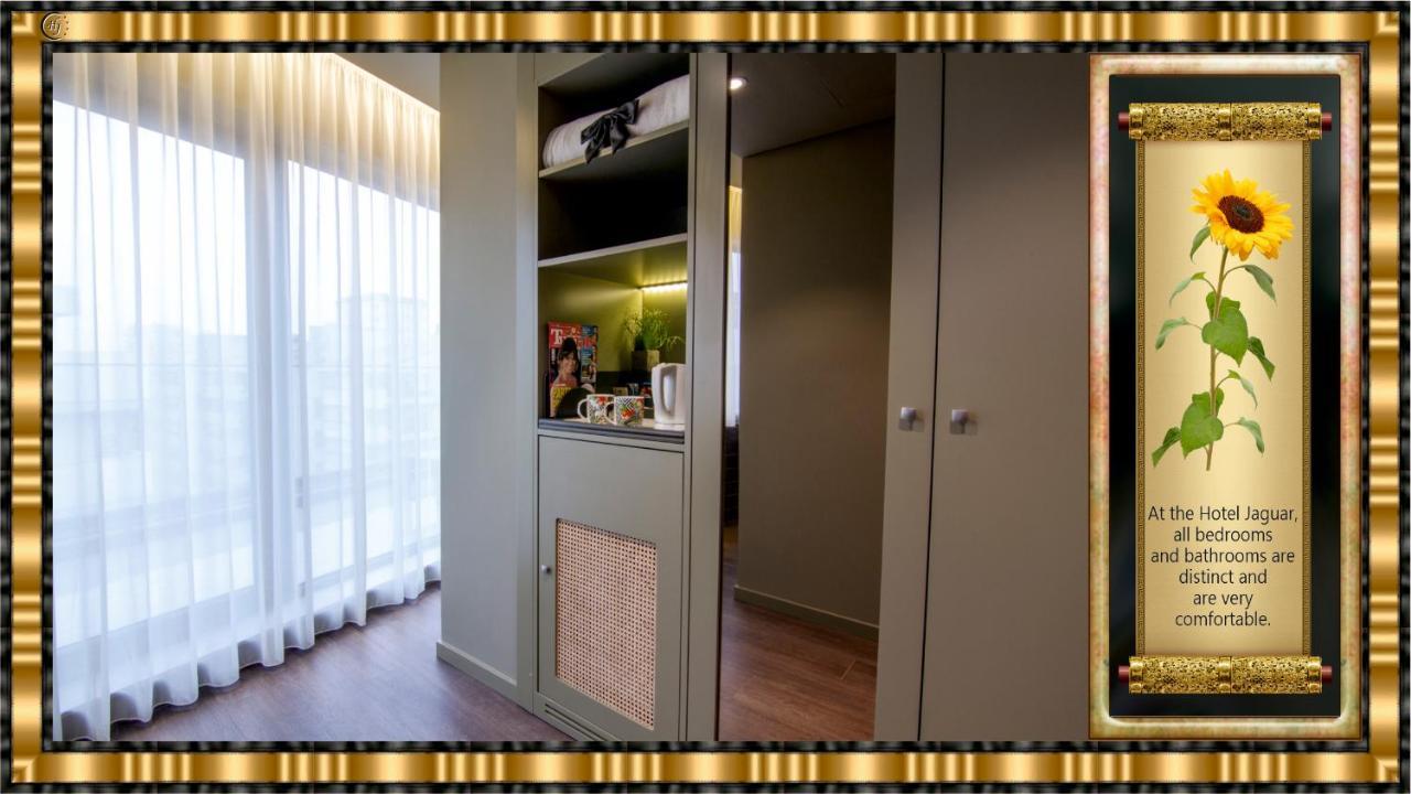 Jaguar - Airport To And Center And Vice-versa Is A Free And Continuous Shuttle Service From 7am To 8pm Hotel 4*